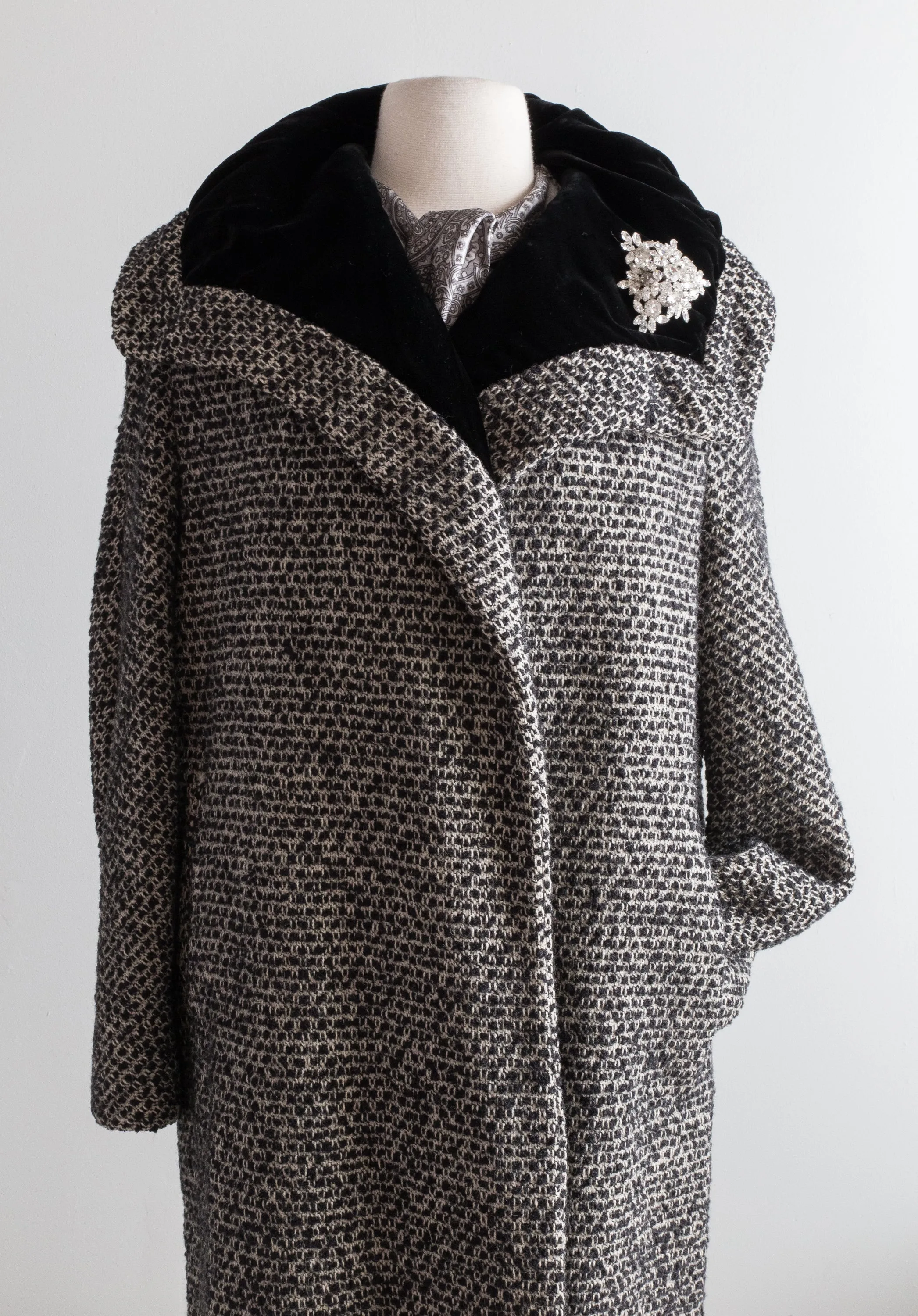 1950's Lilli Ann Wool Tweed and Velvet Cocoon Coat / Medium