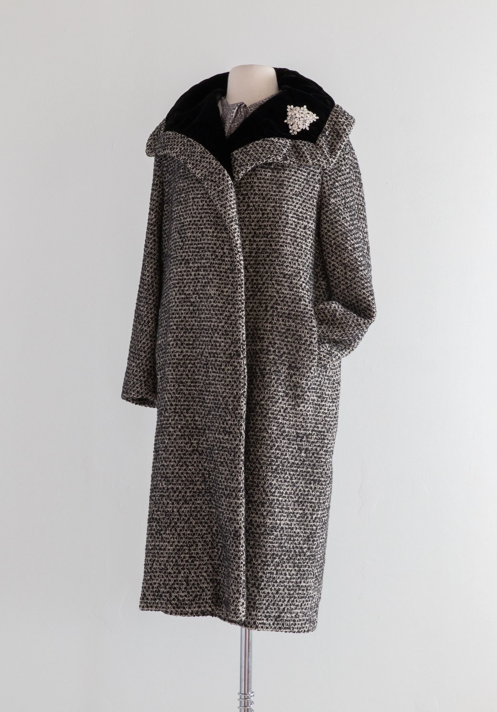 1950's Lilli Ann Wool Tweed and Velvet Cocoon Coat / Medium