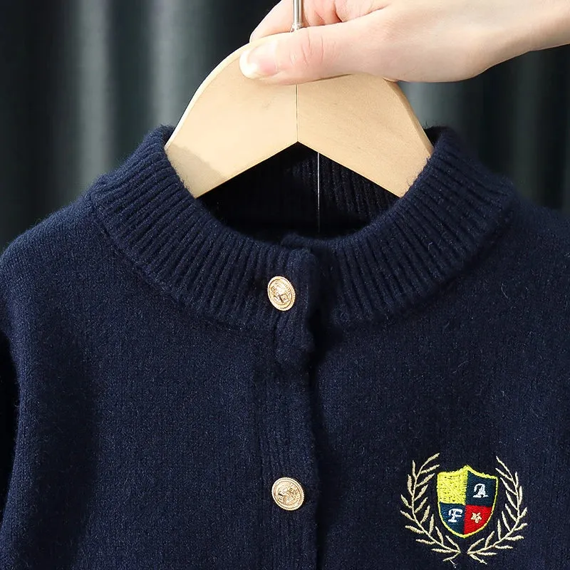 2024 Spring and Autumn Boys Solid Color Cardigan Embroidered V-neck Long Sleeve Button Sweater Top Coat 1-7 Years Old