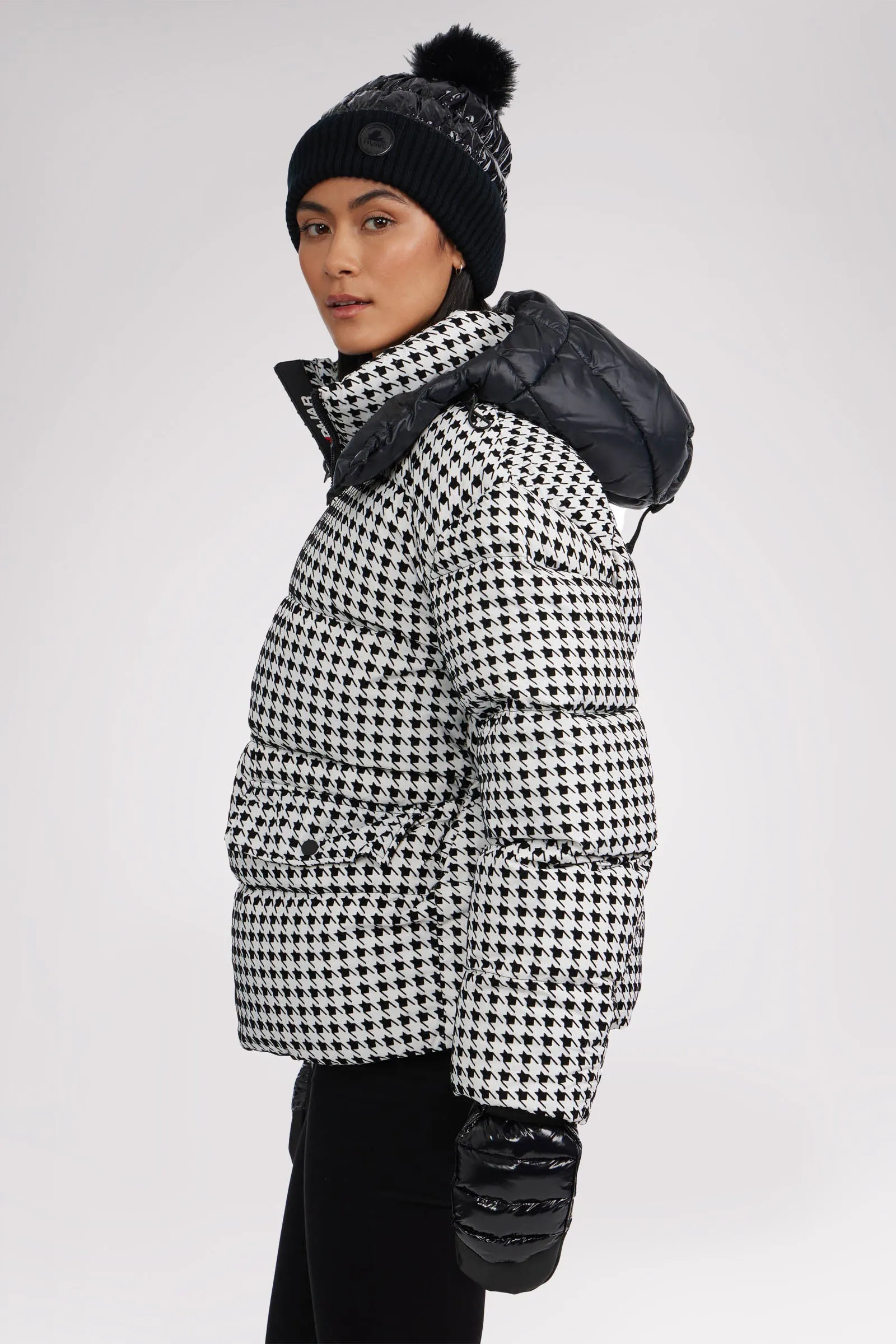 Ascella Women's Boxy Fit Houndstooth Short Puffer Jacket