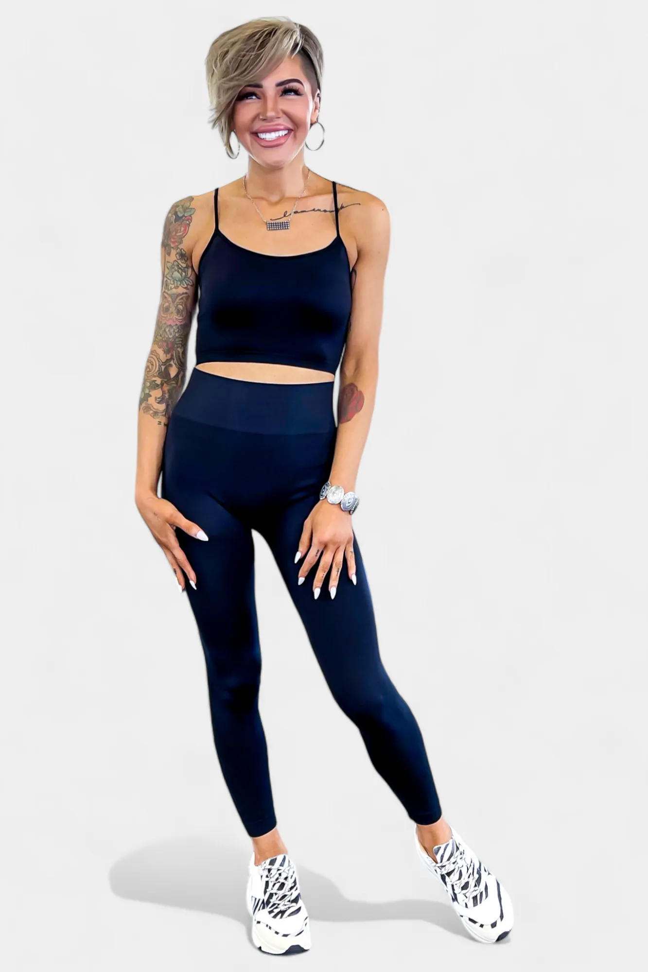 Black Seamless Crop Cami Tank