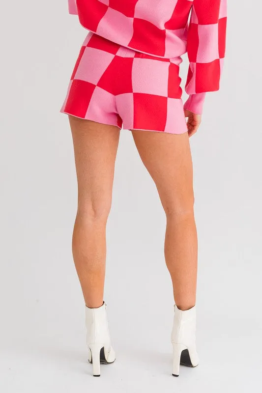 CHECKERED SWEATER SHORTS