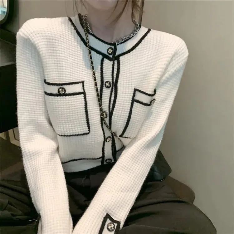 Chic Comfort: Colorblock Pockets Crop Knit Cardigan - Elevate Your Casual Elegance! 🌟🧥