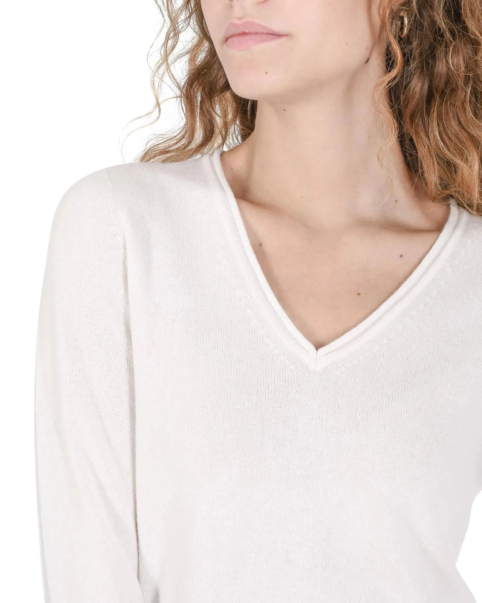 Crown of Edinburgh Cashmere Women's Premium Italian Cashmere V-Neck Sweater in Off white - 40 EU