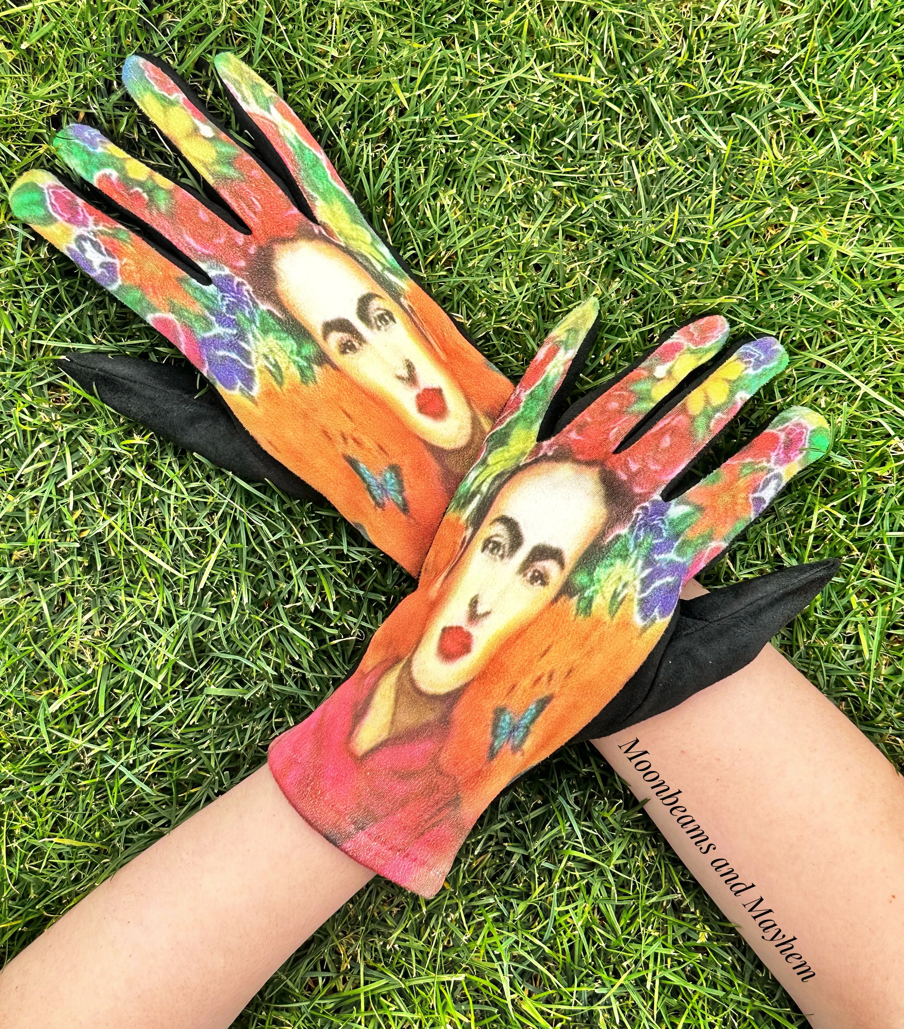 DIVINE FRIDA KAHLO GLOVES