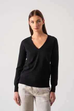 Essenza V-Neck 100% Cashmere Sweater Black