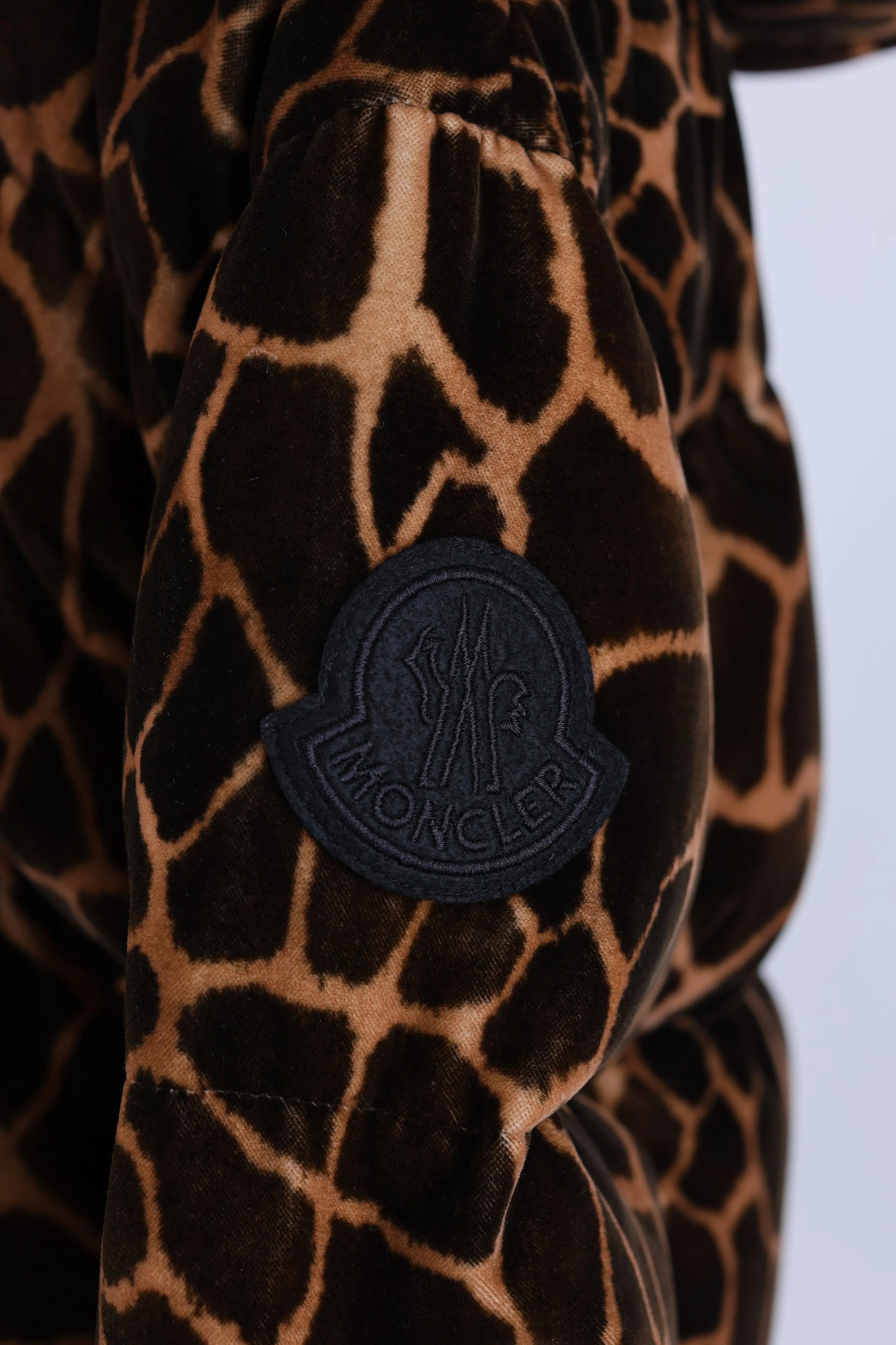 Kundogi Giraffe Print Velvet Down Puffer Jacket