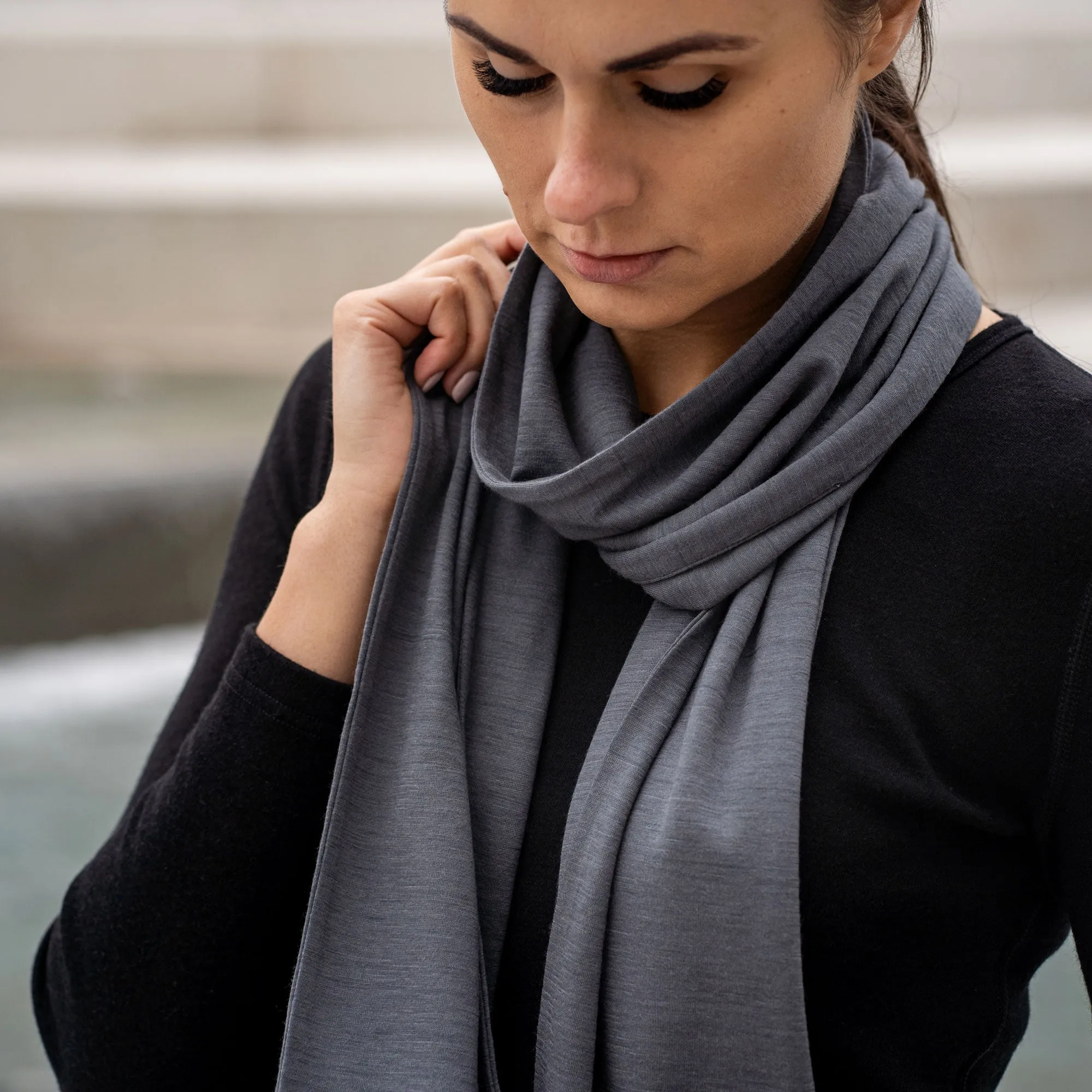 MENIQUE 100% Merino Wool Womens Scarf Perfect Grey