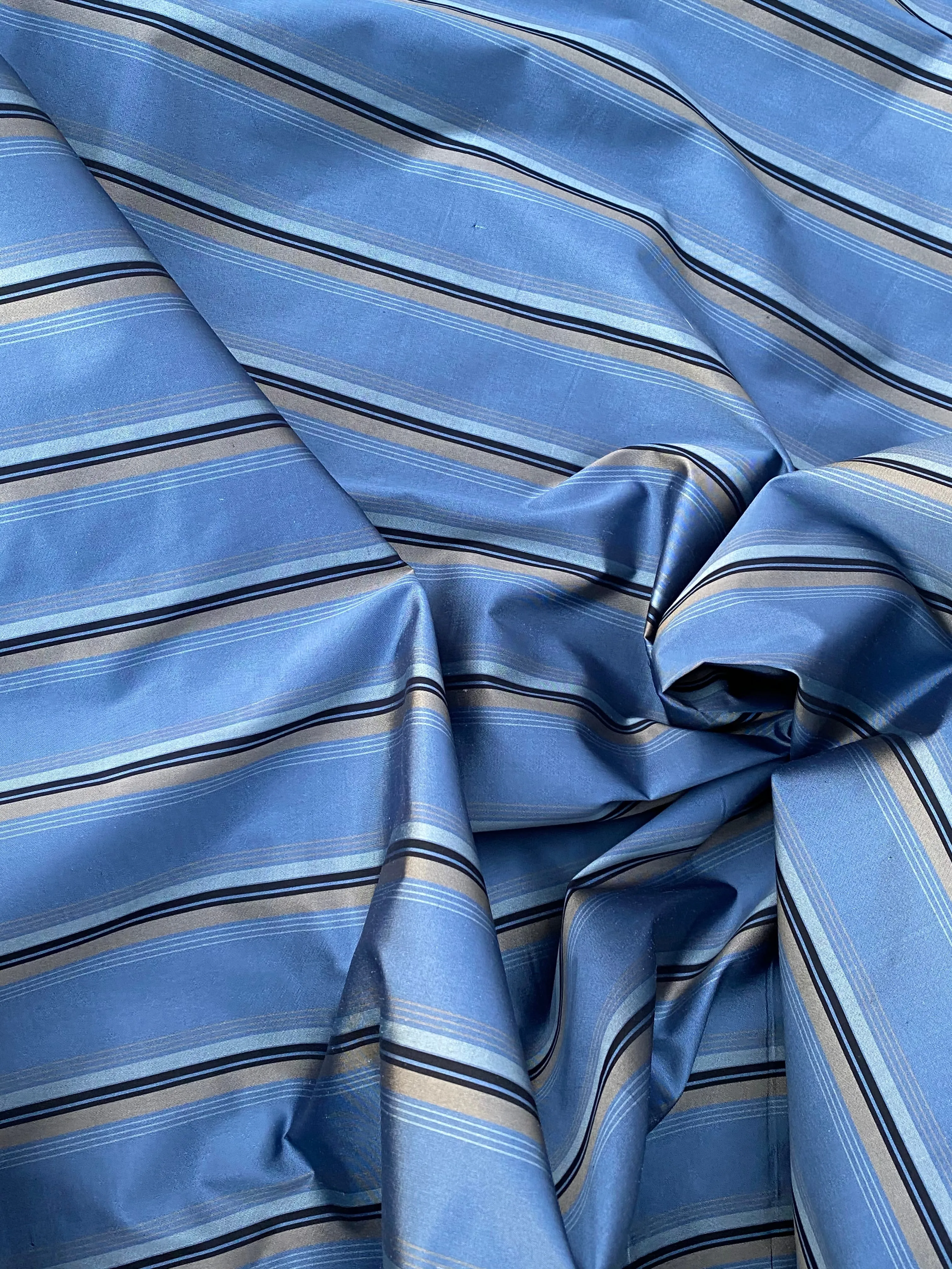 NEW Countess Shannon Designer 100% Silk Taffeta Blue Horizontal Stripe Fabric- SB_1_9