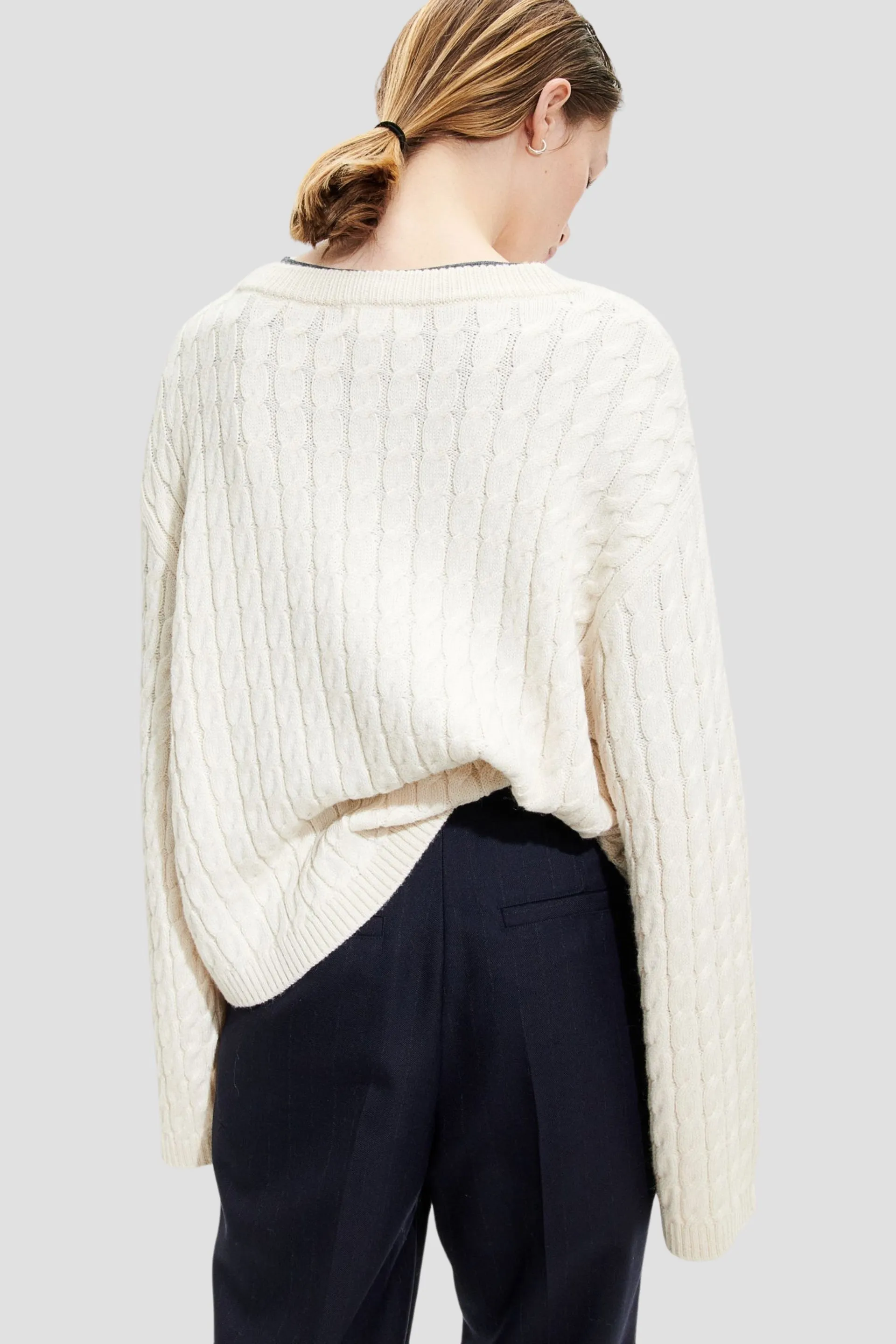 Old Money Loose Cable Knit Pattern Sweater