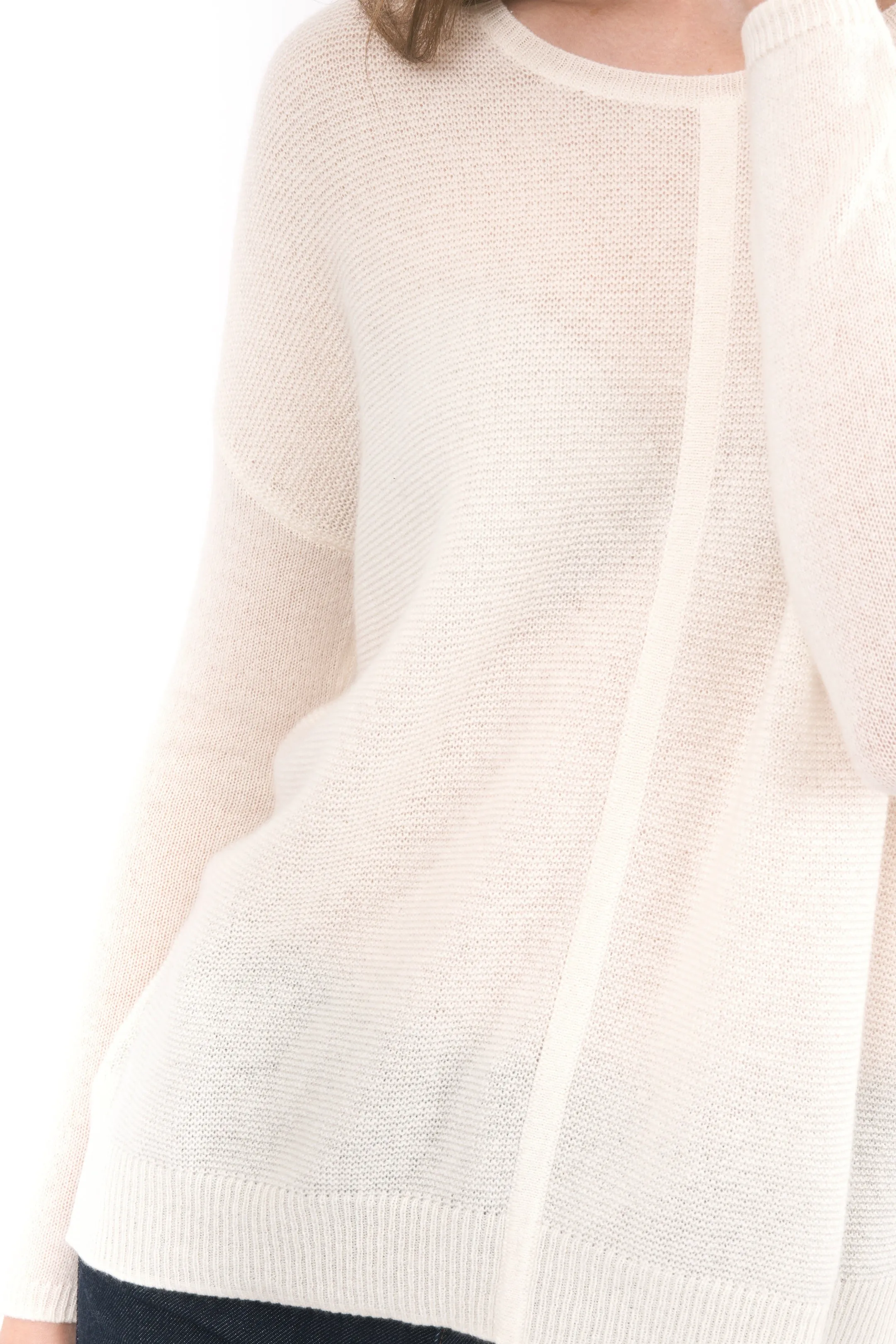 Robertson Madison 100% Cashmere Easy Fit Sweater CC-221 | Ivory