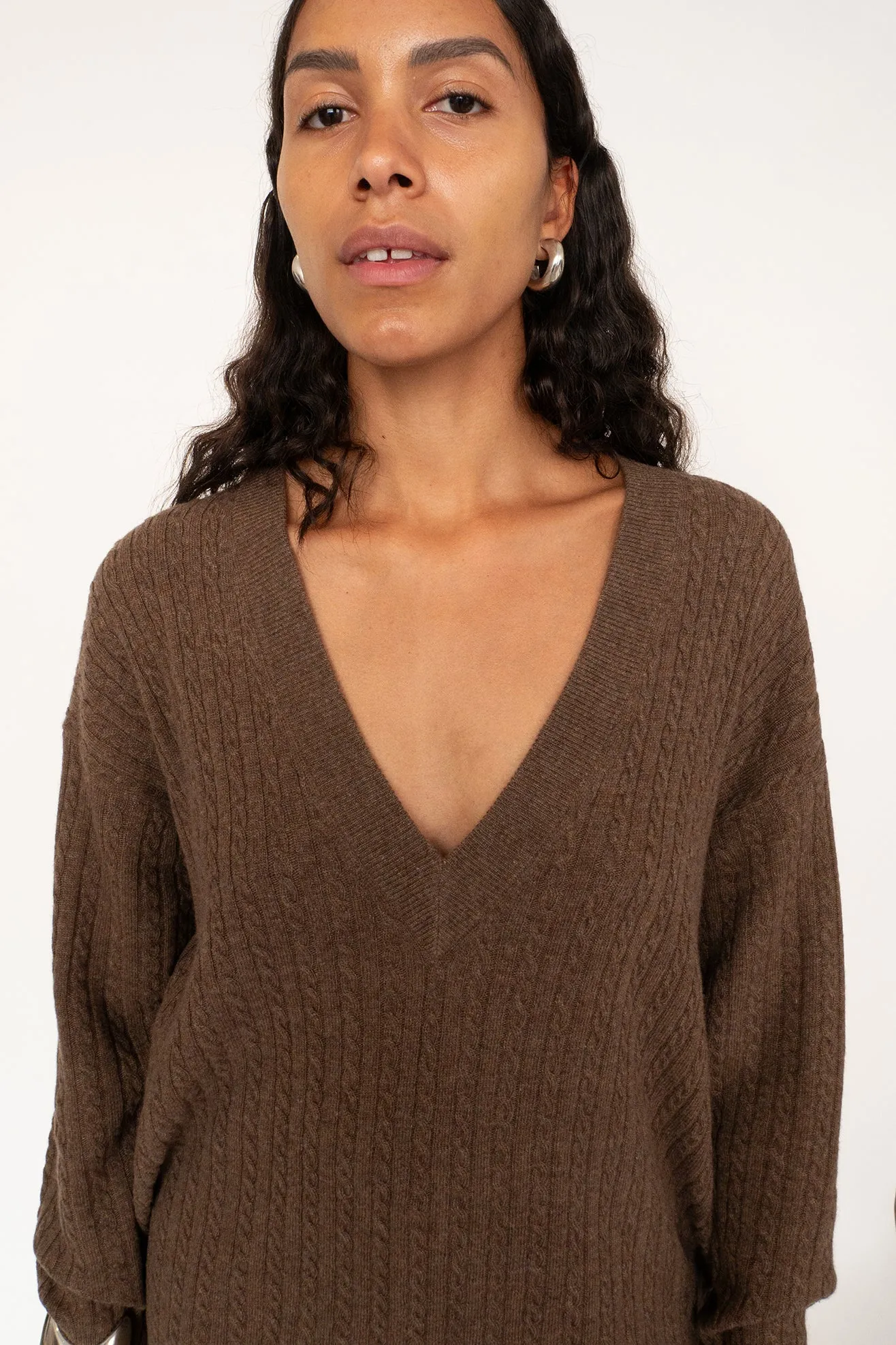 THE GARMENT, Como Oversized V-Neck, Espresso