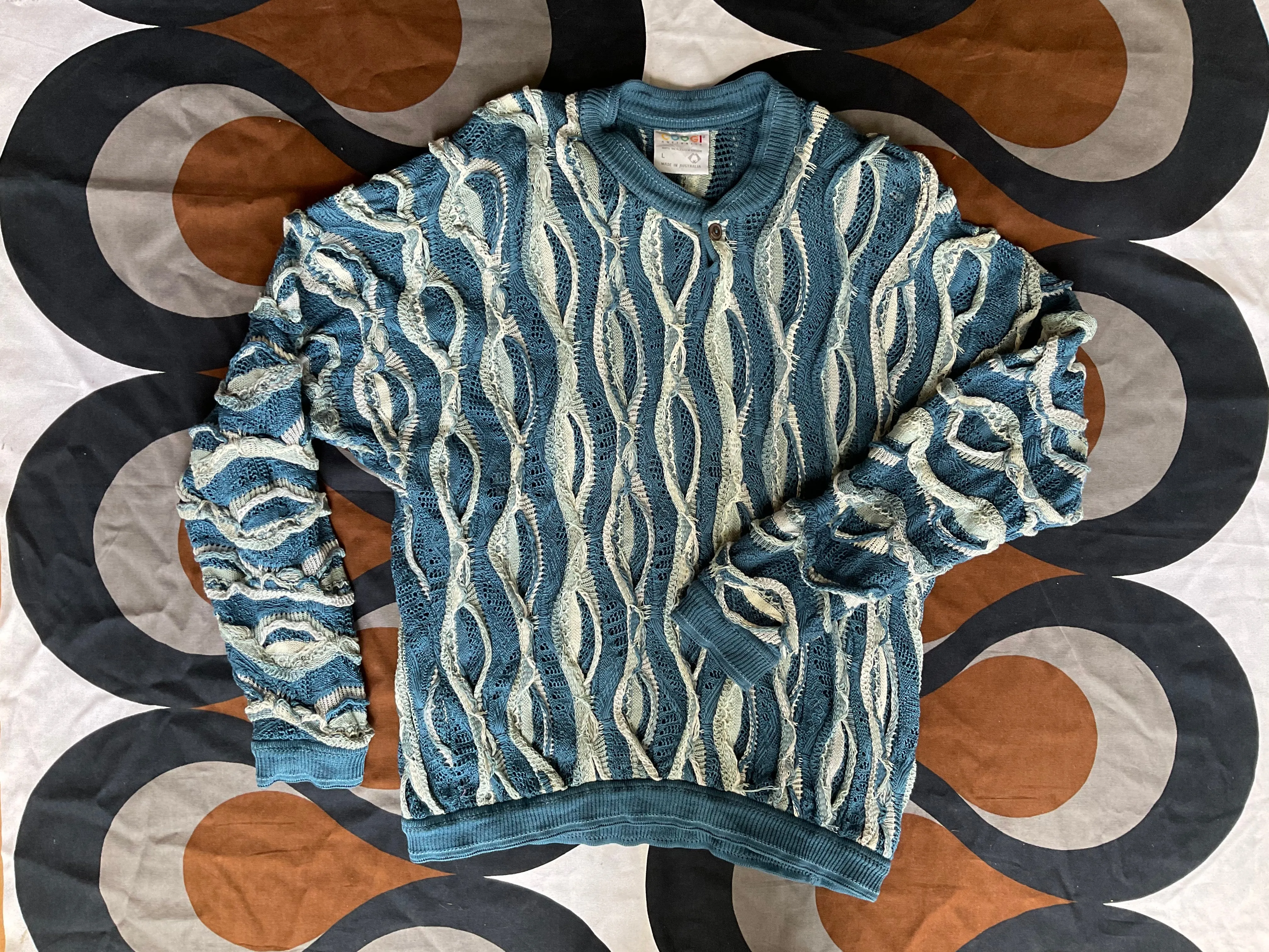 Vintage COOGI 3D knitted cotton crew neck jumper with buttoned collar, Made in Australia, Large